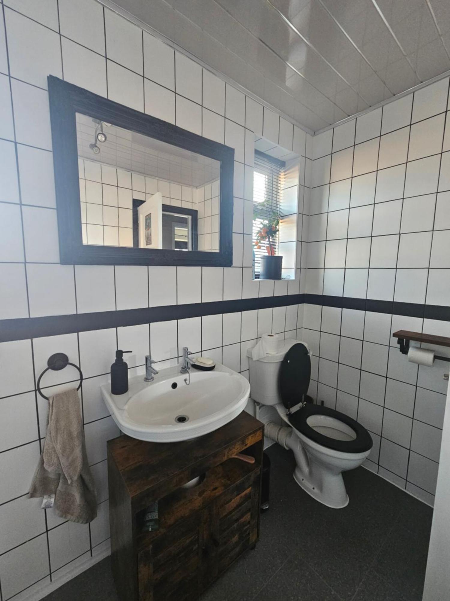 Double Bedroom Located Close To Manchester Airport وايثن شاو المظهر الخارجي الصورة